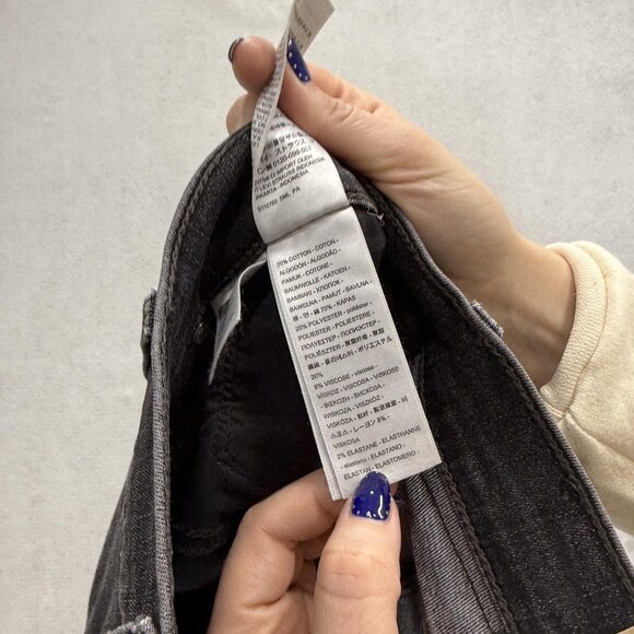 Levis 311 Shaping Skinny Jeans Womens 34 Black Dark Wash Stretch Denim Mid Rise - Picture 10 of 12